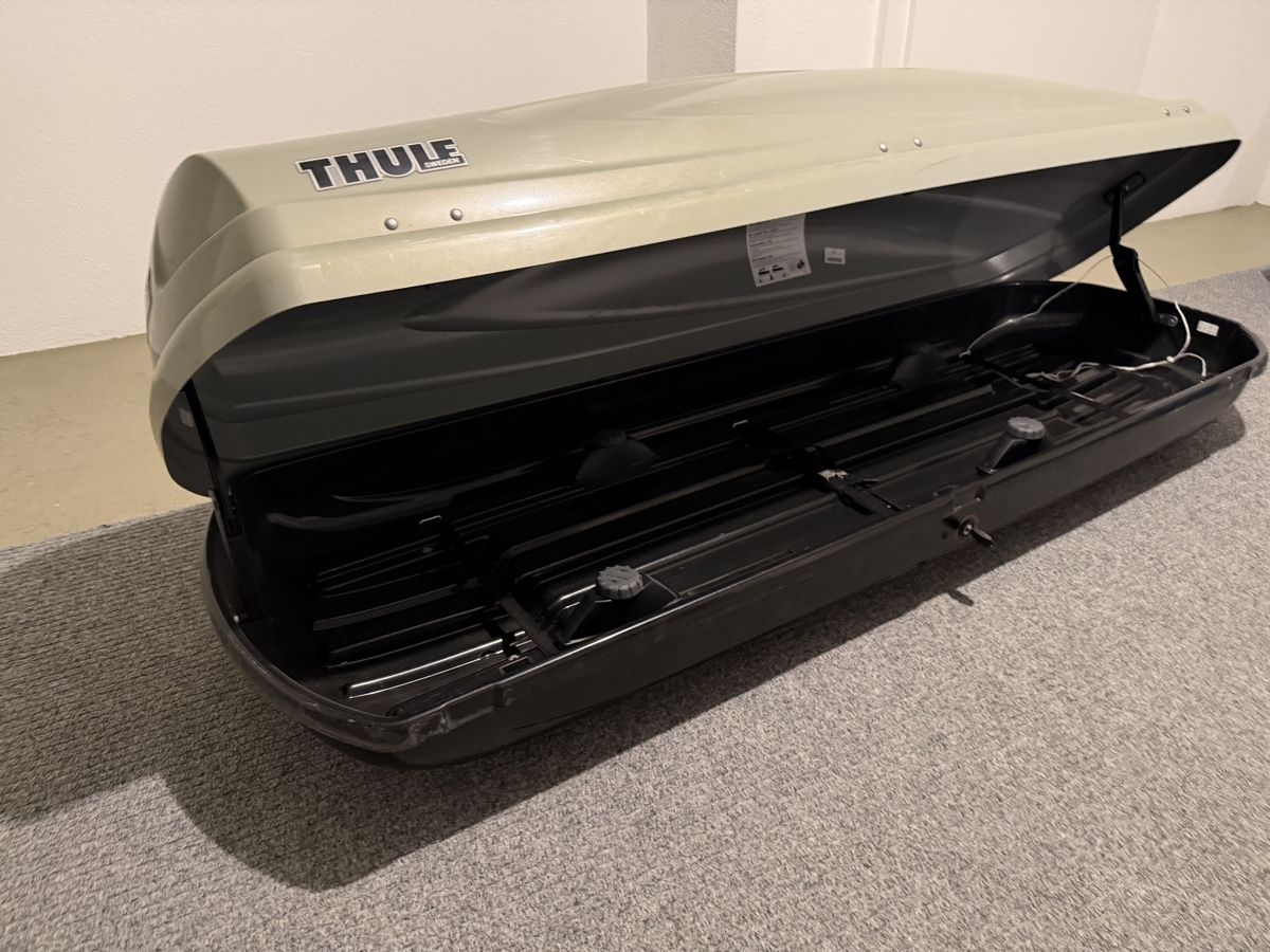 Thule Dachboxen: Dachbox Thule Dachbox gebraucht, silber, 75 kg Zuladung – Gebraucht aus Winterthur von Piotr-Mercedes 3