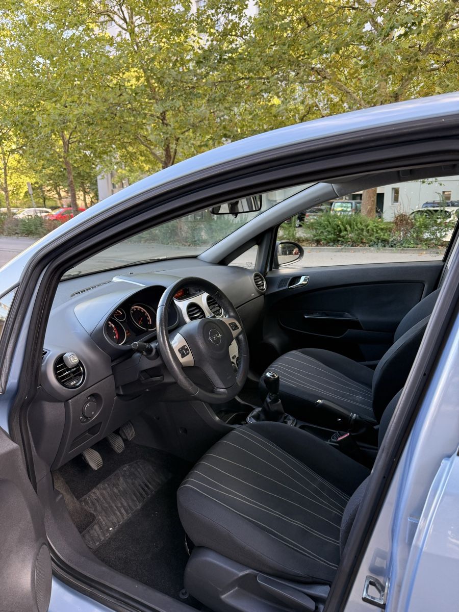 Opel Automobili: Opel Corsa D 1.4 90ps AB MFK – Usato da Bern venduto da ago_q9fj 5