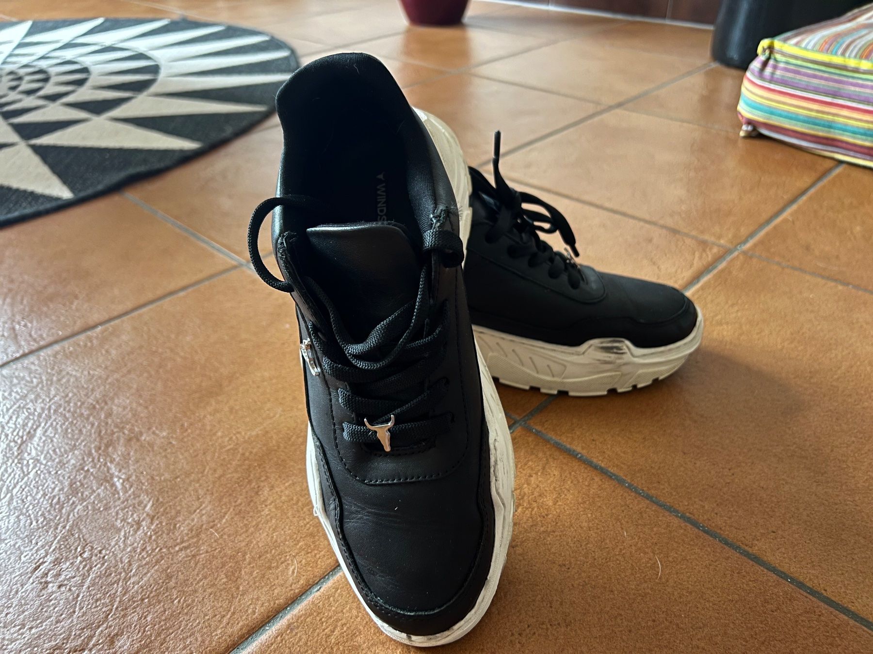 Damenschuhe: SNEAKERS WINDSOR SMITH – Gebraucht aus Bellinzona von bul_mvy5 3