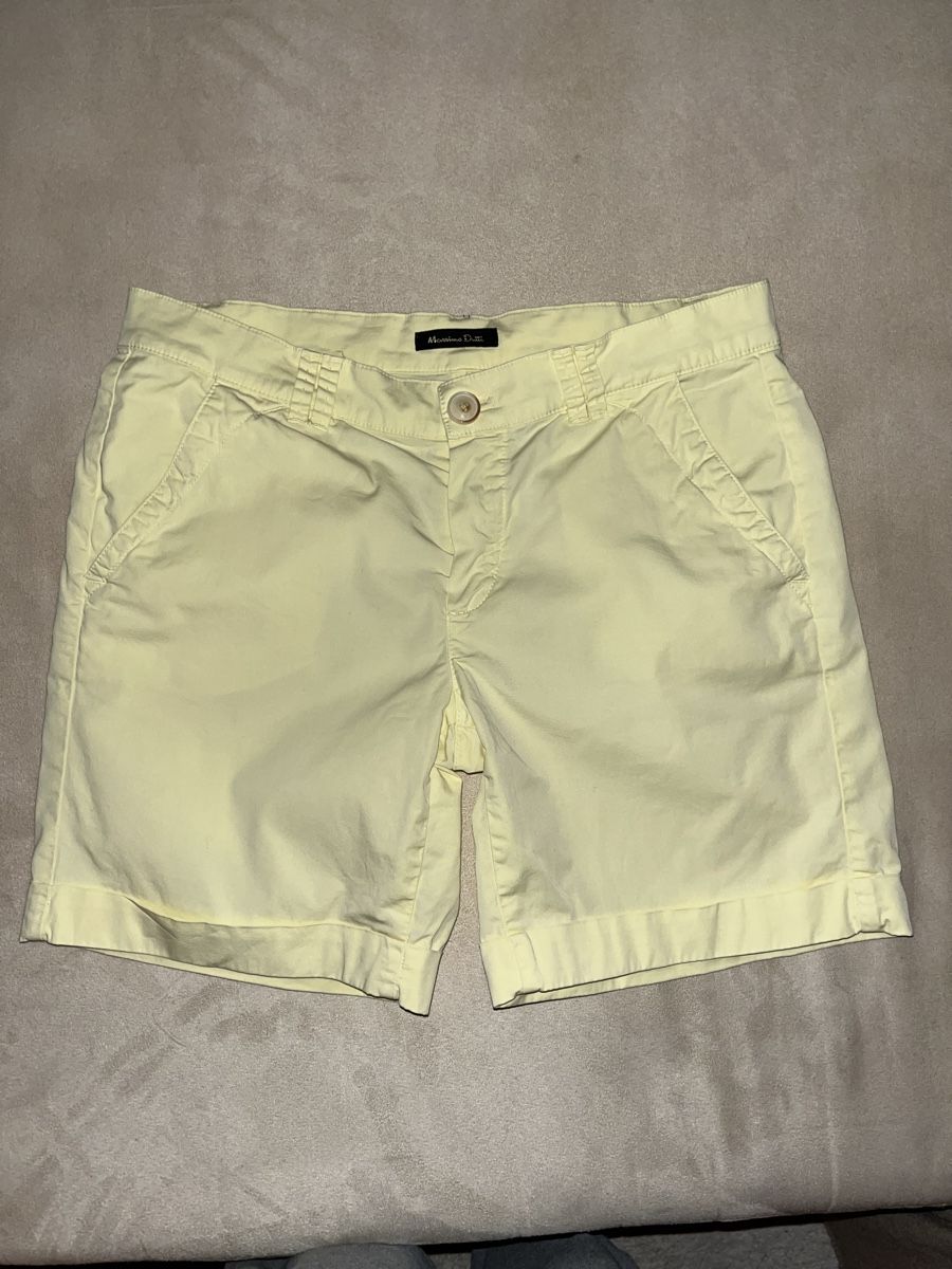 Massimo Dutti Pantaloni: Shorts Massimo Dutti Gr.34 – Usato da Stäfa venduto da Exclusive0 2
