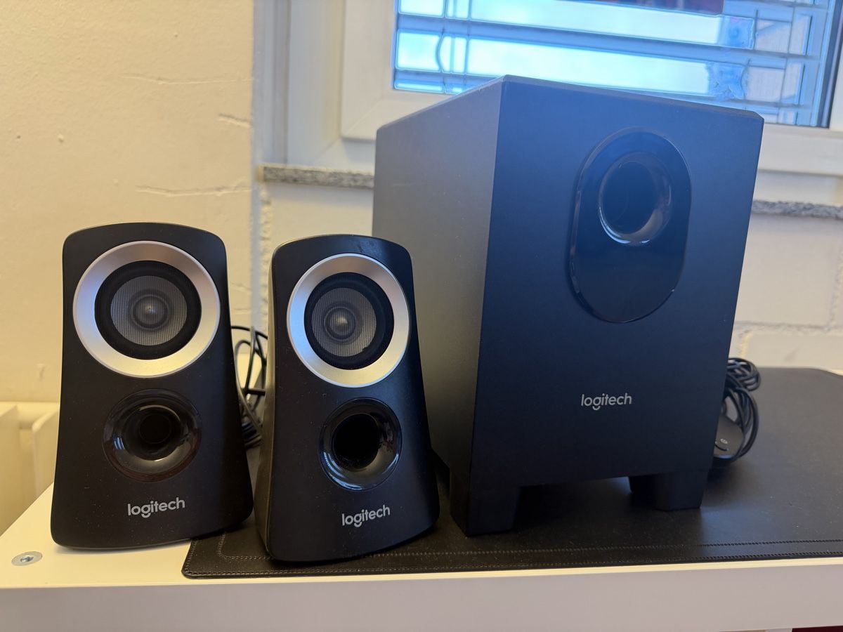 Logitech Haut-parleurs: Logitech PC Lautsprecher  – D'occasion à Wohlen AG par tiperio 1