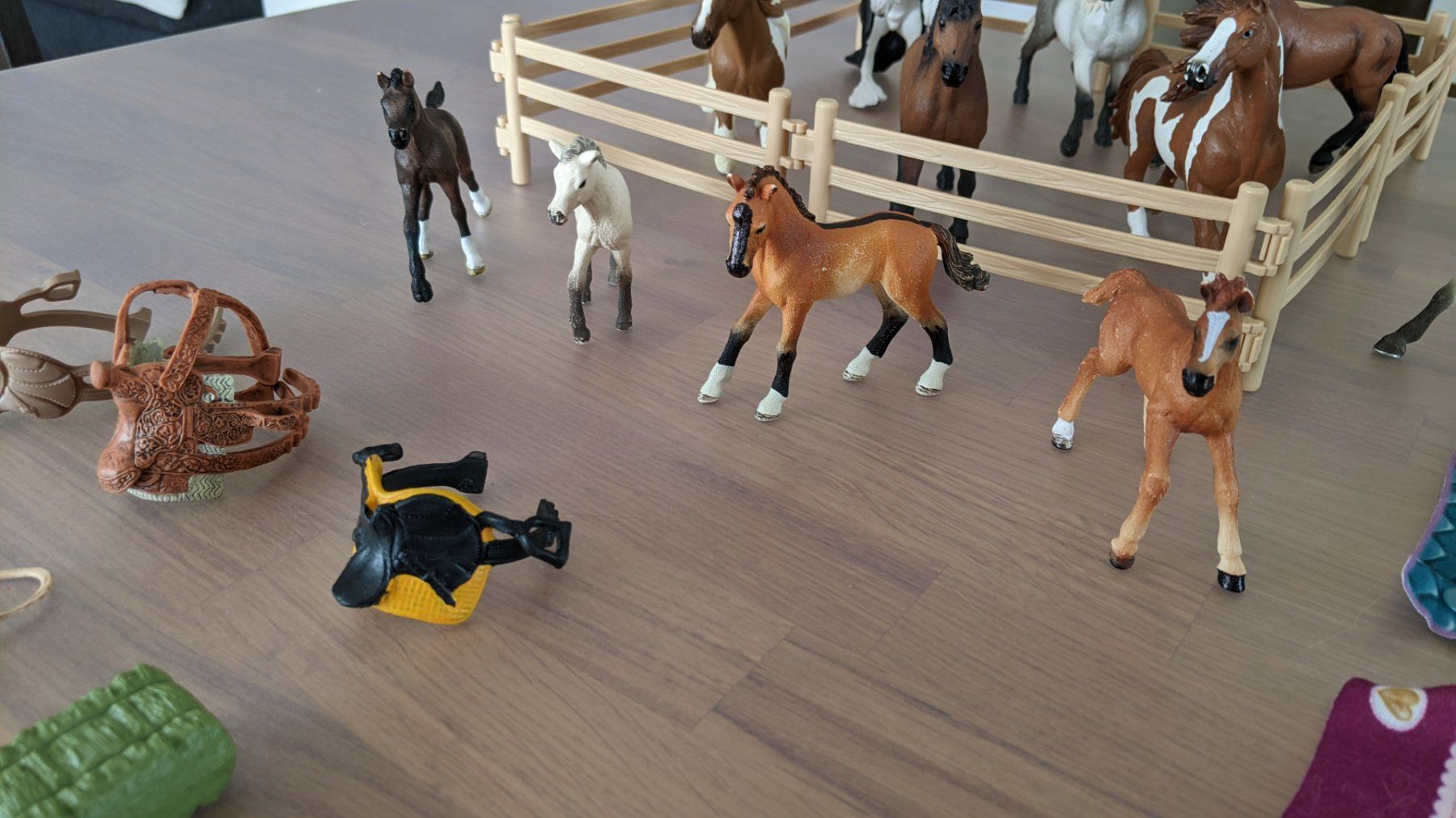 Schleich Spielzeuge: 11 Schleich Pferde guter zustand – Gebraucht aus Orbe von hondasss 4