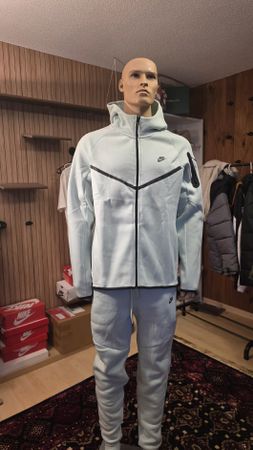 Nike Tech Fleece Trainingsanzug, Neu Zustand, Grösse XXL
