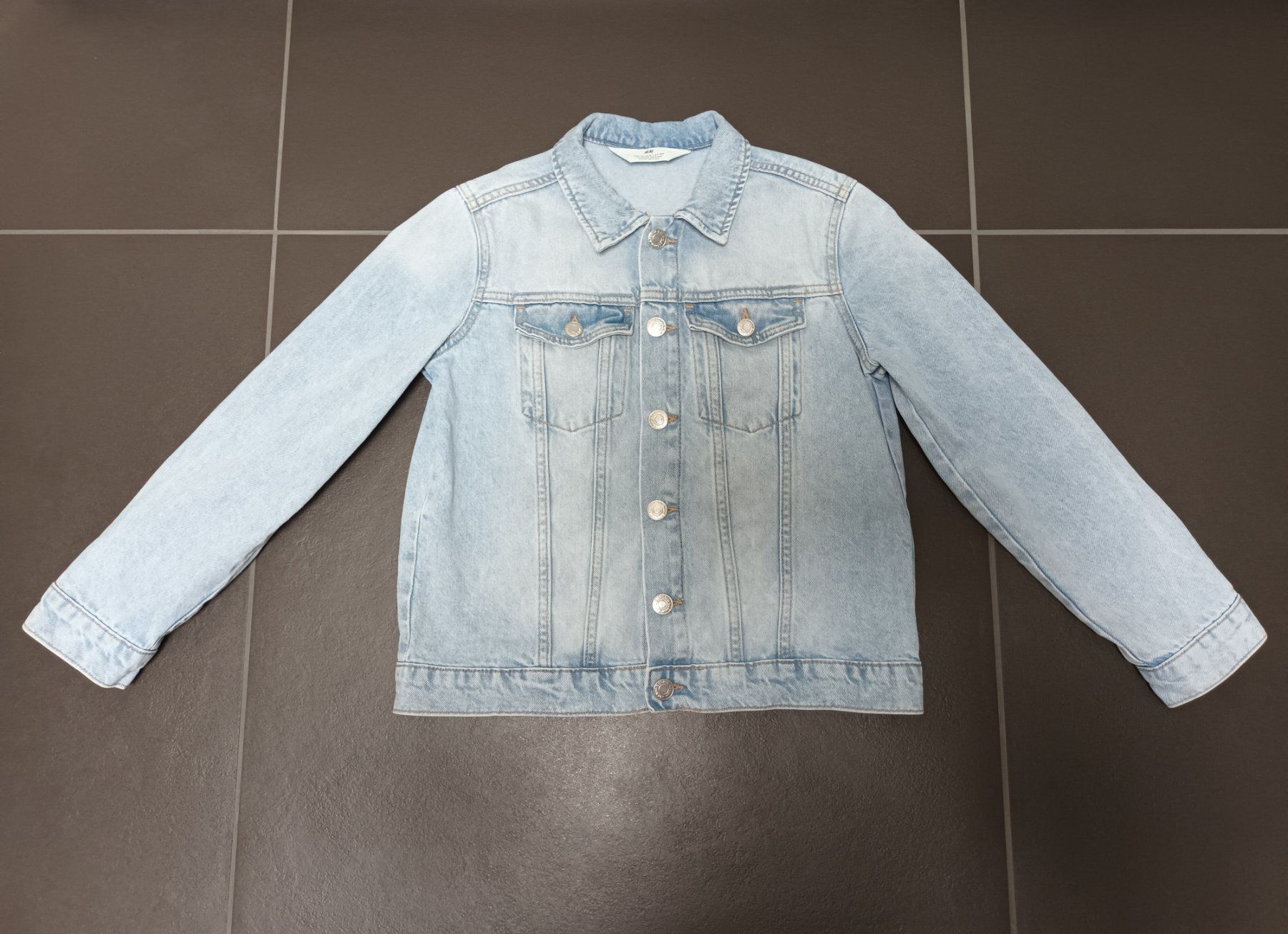 H&M Giacche & Cappotti: Jeansjacke Gr. 140 – Usato da Ried-Muotathal venduto da lufo