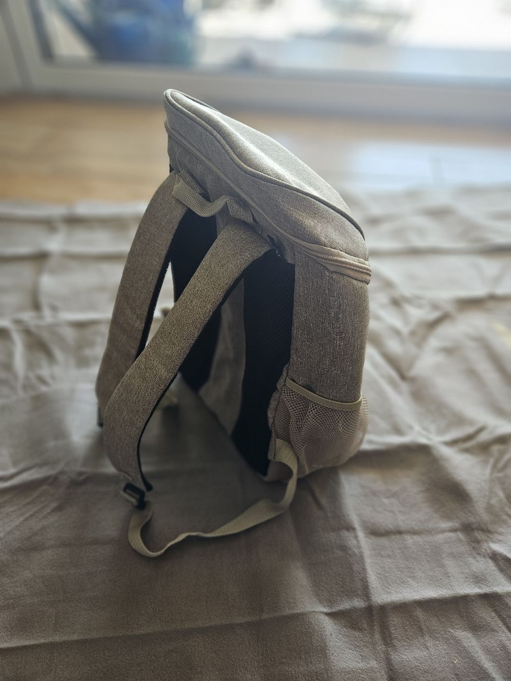 Rucksäcke: Picknick Kühlrucksack mit Iso-Decke beige – Gebraucht aus Seengen von Rockabilly91 4