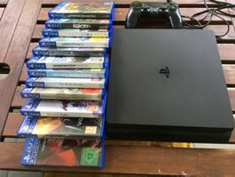 PS4 Konsole + 12 Spiele - inkl. 1 Controller