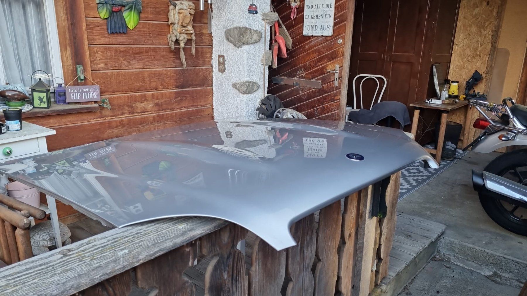 Tutti pezzi di ricambio auto: SLK R170 Bj.2000 Motorhaube mit Dämmmatte silber – Usato da Zetzwil venduto da lor_2j9p