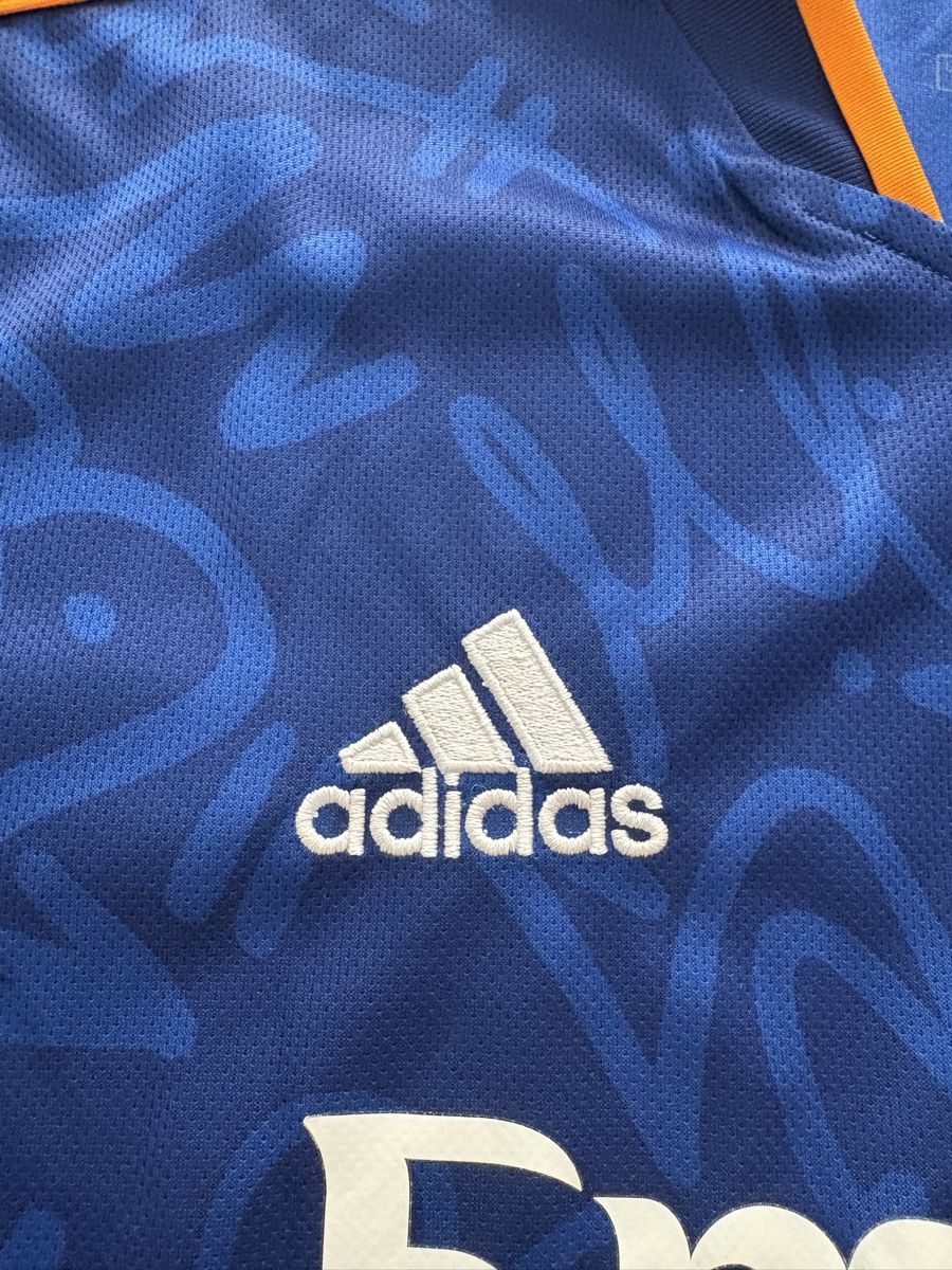 Real Madrid Maillots de corps & Pantalons: Real Madrid Trikot 21/22 – D'occasion à Domat/Ems par tim_lq6b 2