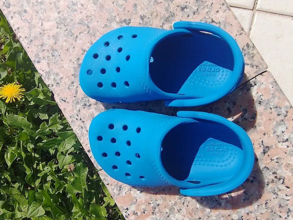 Crocs Chaussures garçon: Original Crocs Clogs Kinder Gr. 24-25 C8 – D'occasion à Flums par Inna77 1