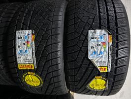 Pirelli 305 35 20