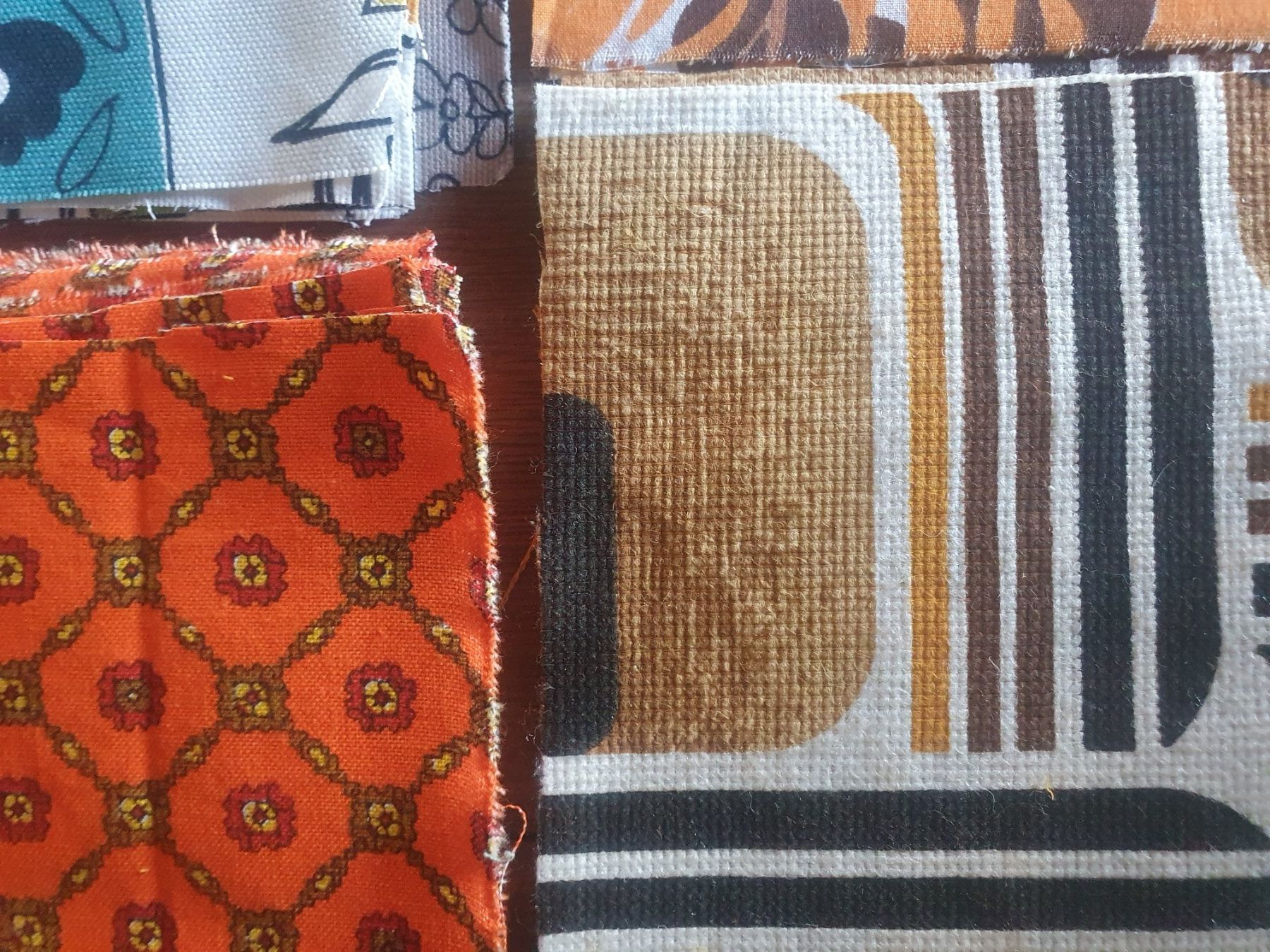 Tessuti: 46 patch tissu seventies  vintage Patchwork 18X18  et autres – Nuovo e nell'imballaggio originale da Thônex venduto da lacomtessedesfees 2