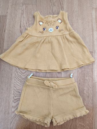 Senfgelbes Baby Set Grösse 68