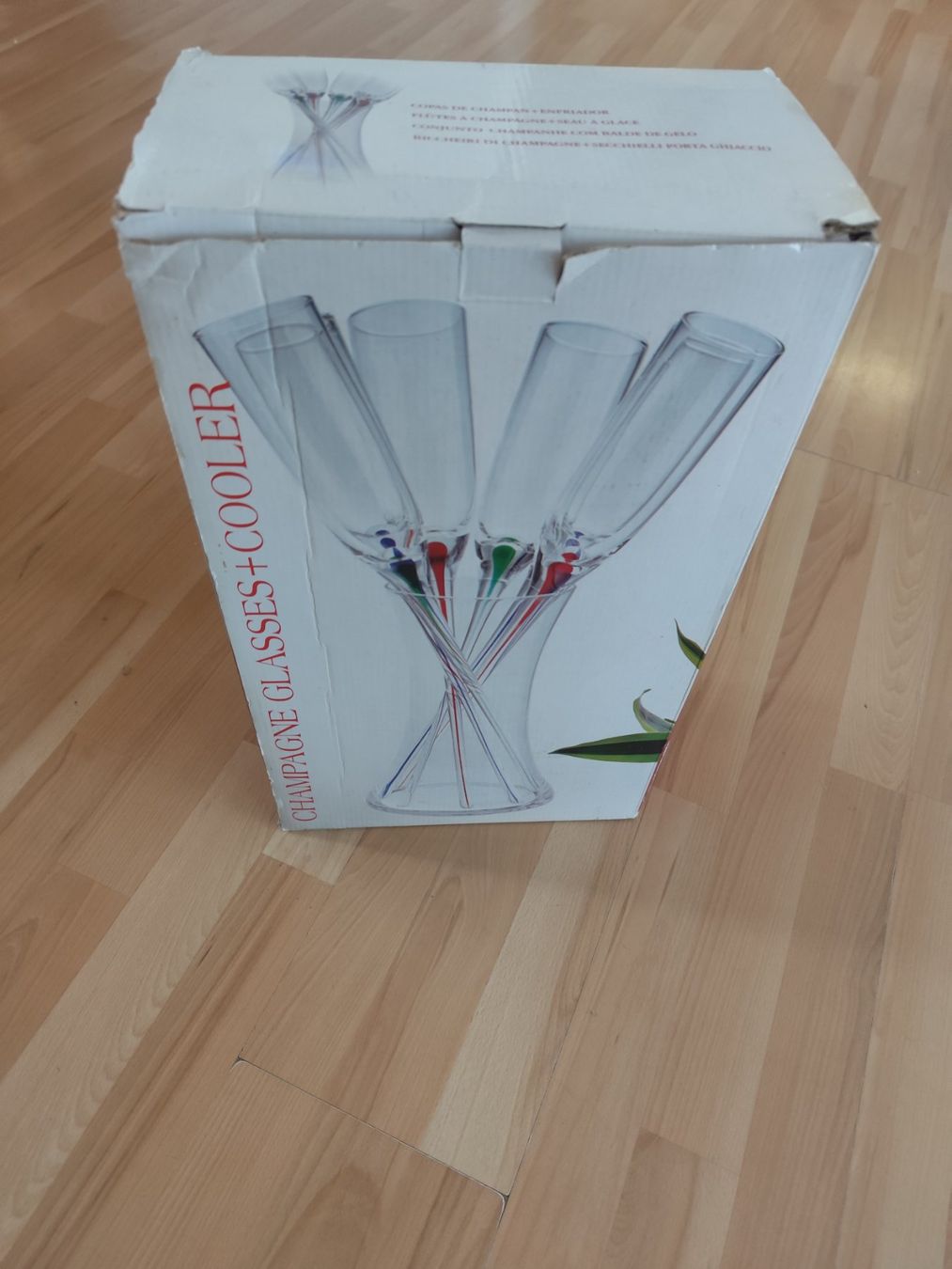 Gläser: Champagne Glasses + Cooler – Neu und originalverpackt aus Zürich von Binbin8