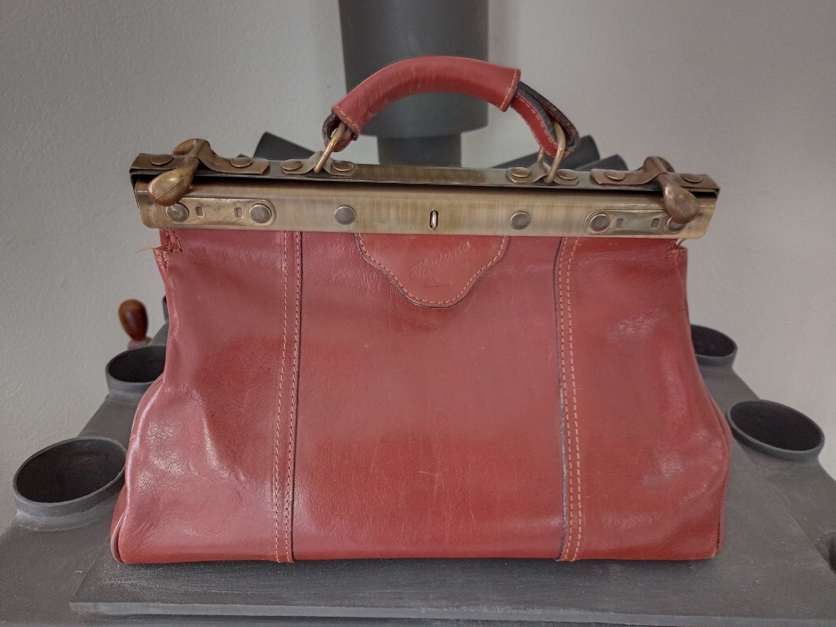 Borse da donna: sac à mains katana, doctorbag – Usato da Monthey venduto da 04Elisa