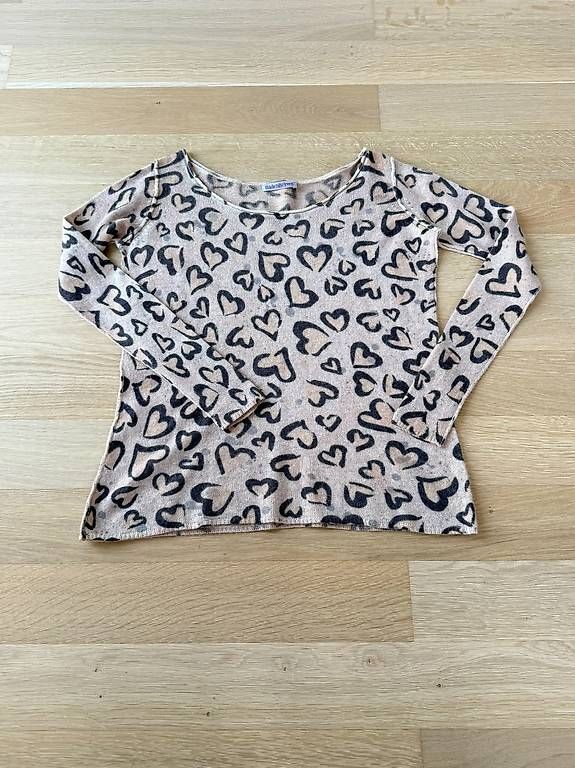 Pullover & Sweatshirts: Kaschmir Pullover mit Herzen – Gebraucht aus St. Gallen von Sabrinaaa 2