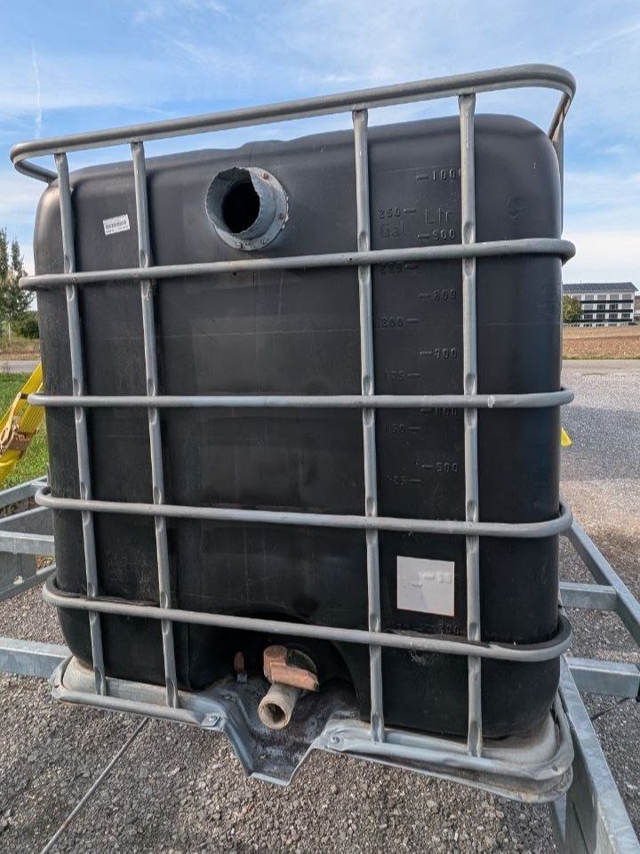 Abreuvoirs & Auges: 2 IBC Wassertank 1000l Wasserbehälter Regenwassertank UV-Sch – D'occasion à Wettingen par ray_boccia