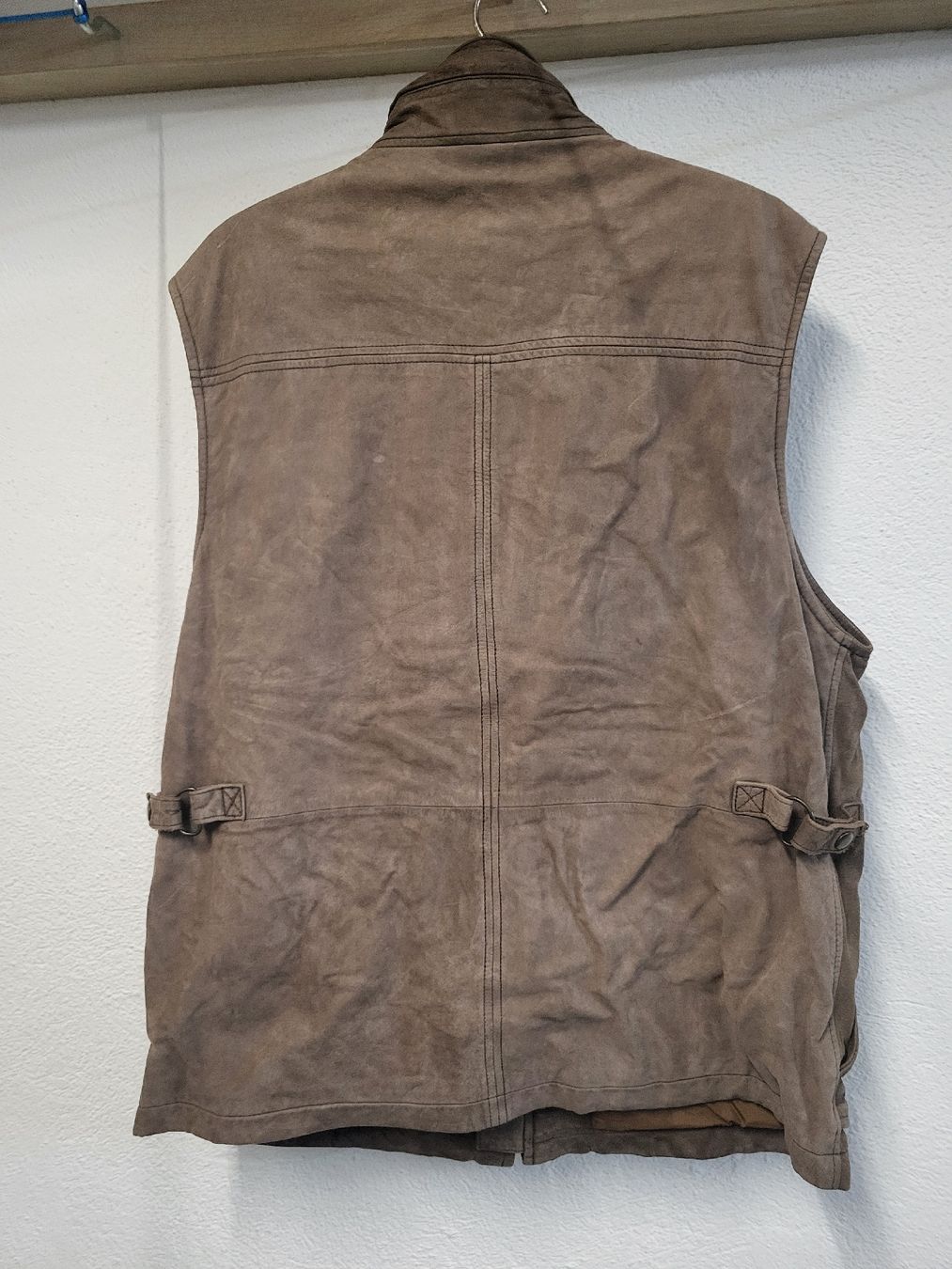 Gilet & Giacche: Herren Leder Gilet Weste – Usato da Rüschlikon venduto da Voxi 1
