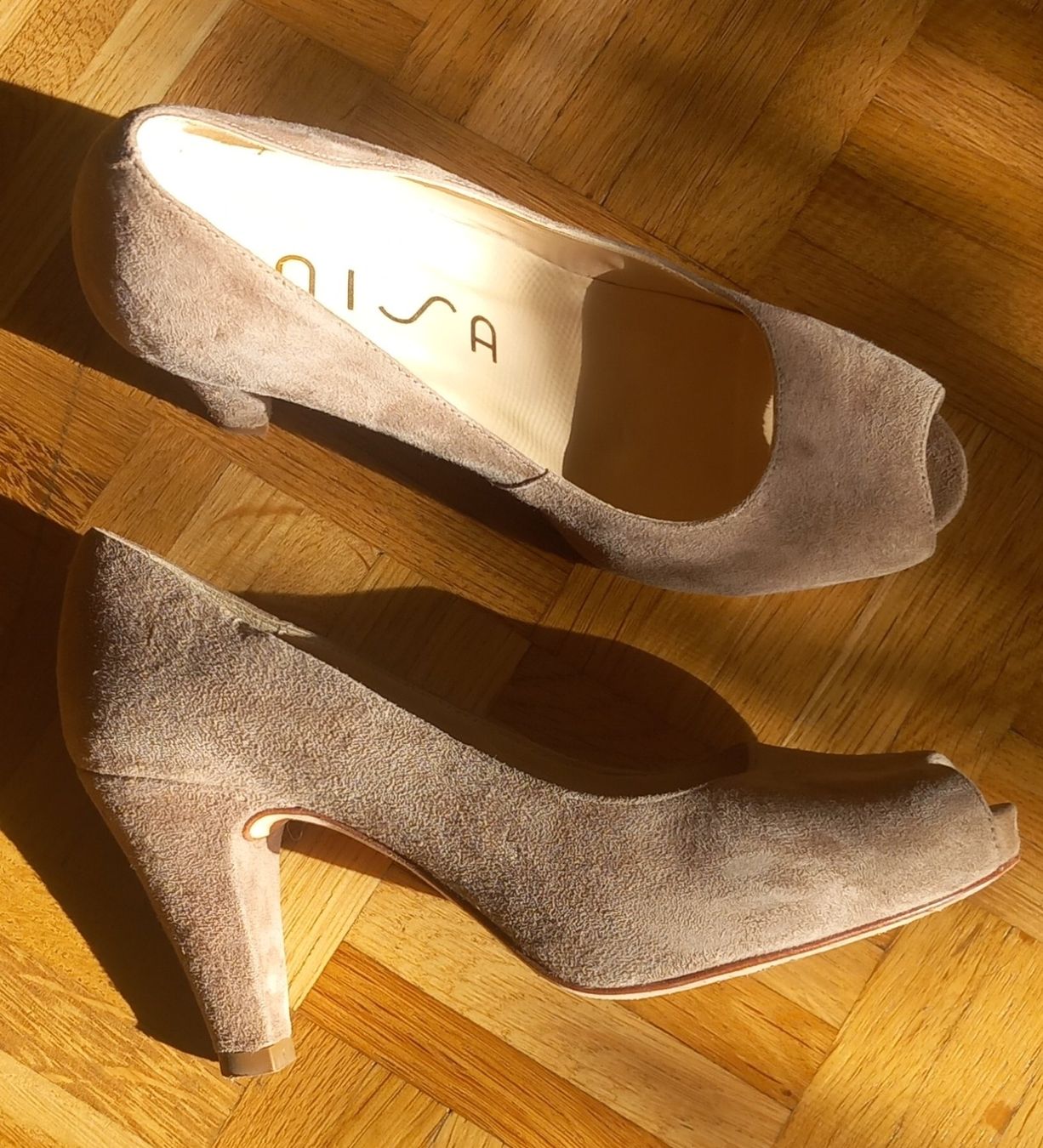 Unisa Scarpe da donna: UNISA Wildleder Pumps Gr.37 – Nuovo (secondo la descrizione) da chur venduto da Somohura