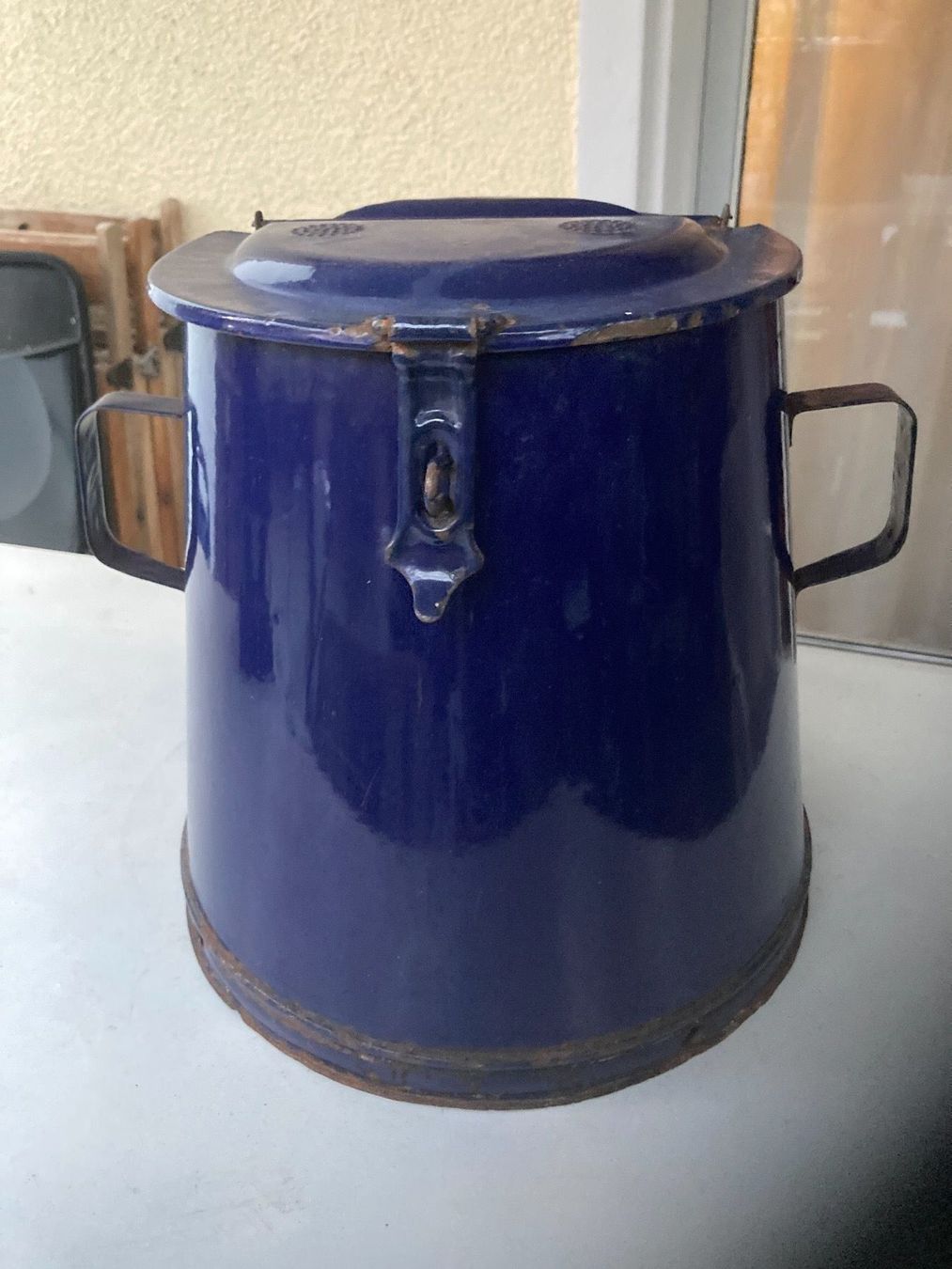 Caraffe: Blau, emaillierter Behälter – Usato da Zürich venduto da Chaeffeler