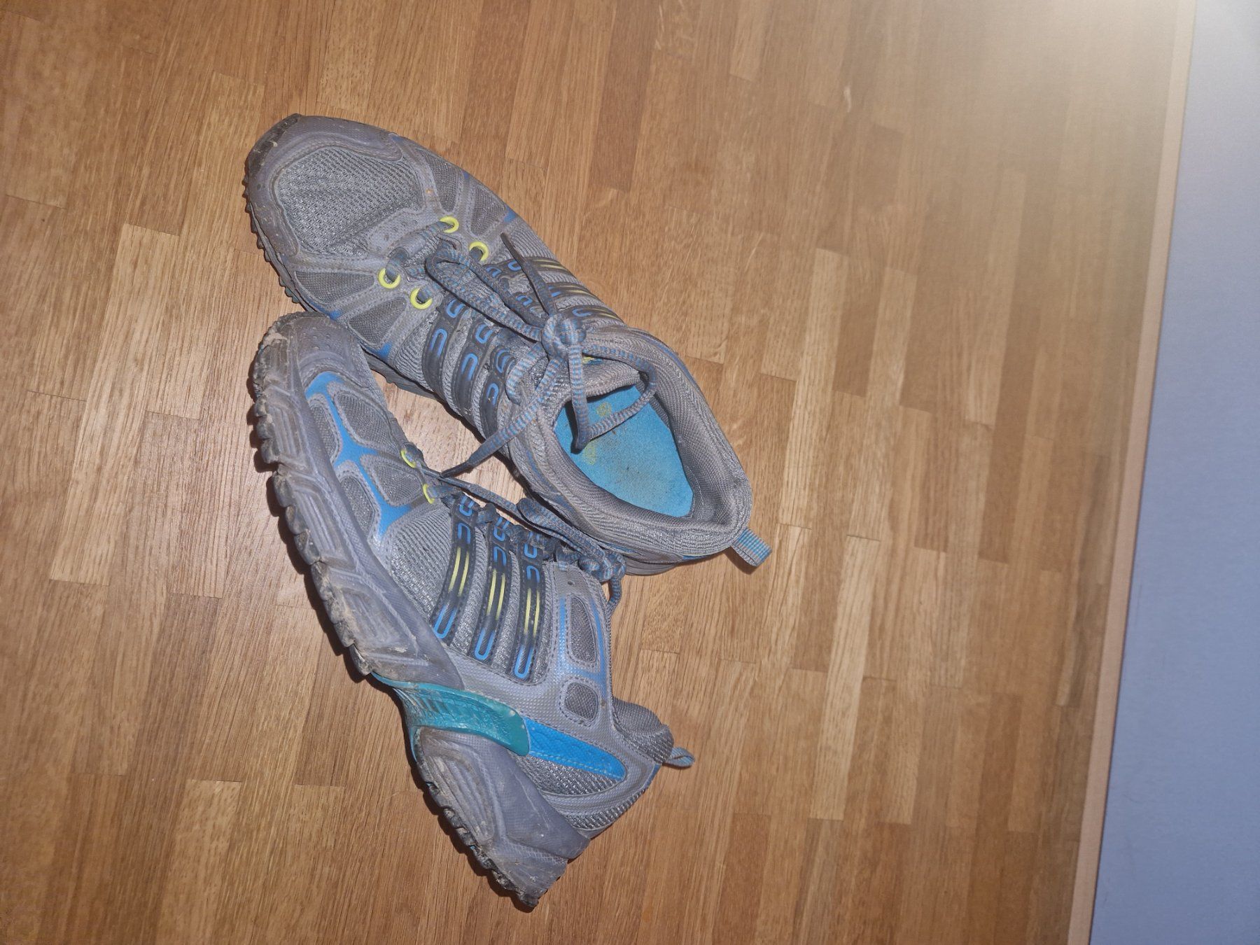 Scarpe da donna: Trek trail shoes Adidas – Usato da Renens VD venduto da elenamozart 4