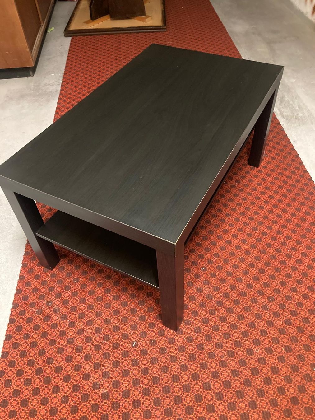 Ikea Tavoli: Schwarzer Couchtisch mit Ablage - Top Zustand! – Usato da beinwil am see venduto da Joel6780