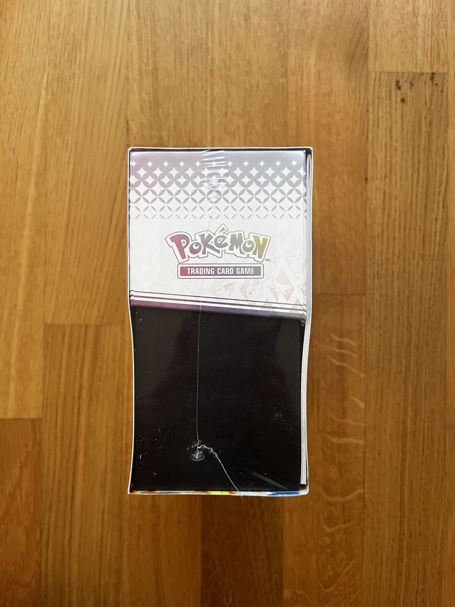 Pokémon Sammelbilder & Trading cards: Pokémon Prismatic Evolutions ETB – Neu (gemäss Beschreibung) aus Cham von stellarsky 3