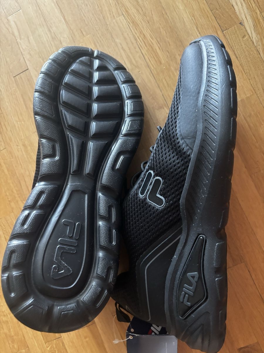 Scarpe da donna: Fila sneakers – Nuovo e nell'imballaggio originale da Zürich venduto da infoDSSWISS 1