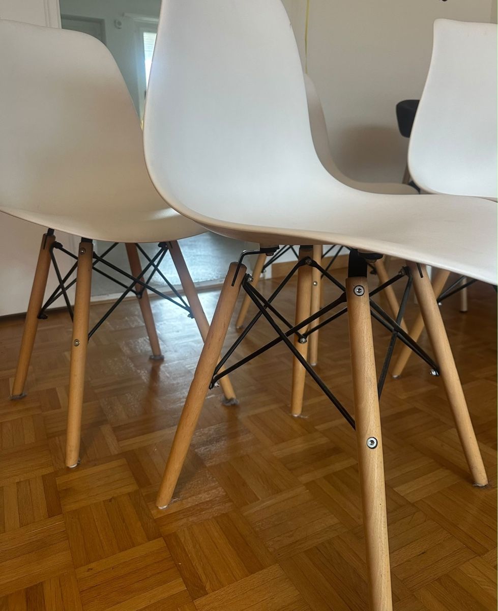 Sedie: Replica Eames Stühle 4 Stück – Usato da Elsau venduto da Raffaella5 1