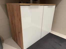 Waschbeckenunterschrank