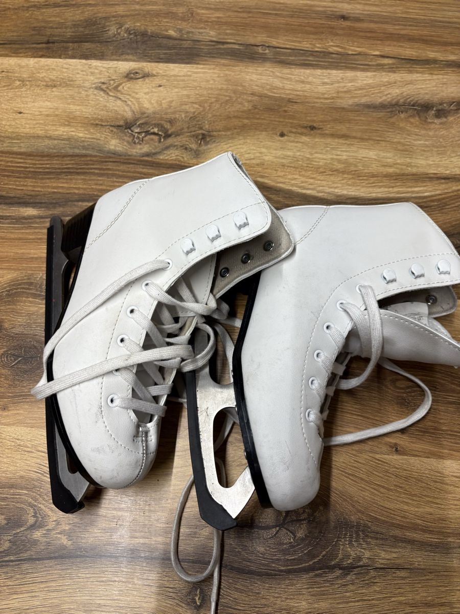 Decathlon Patins à glace: Schlittschuhe  – D'occasion à Seftigen par Dengel336 1