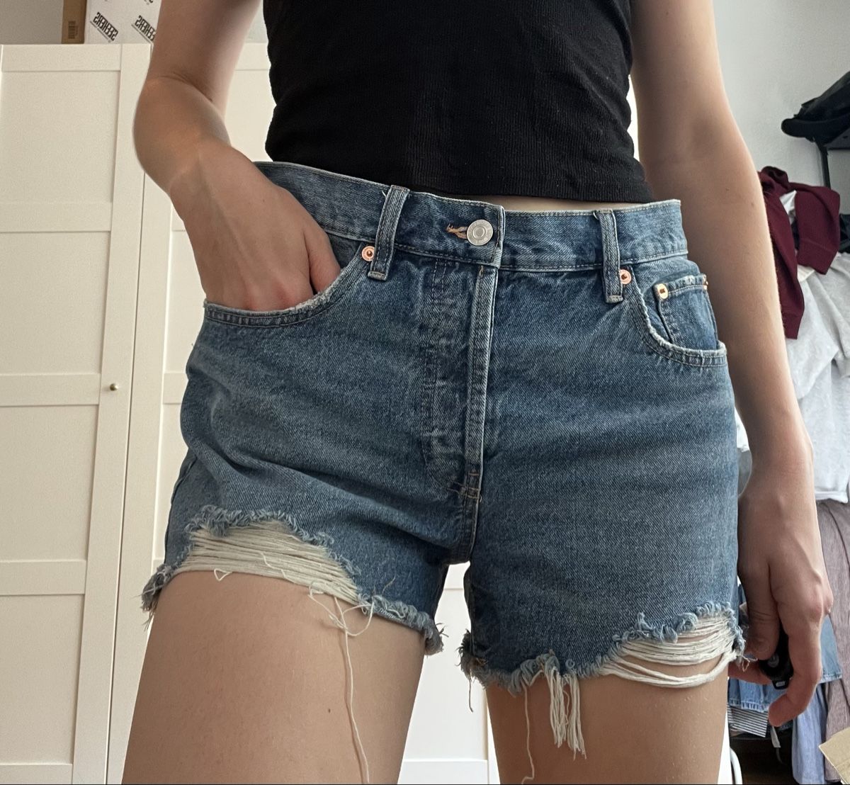 Mango Pantaloni: Mango Shorts – Nuovo (secondo la descrizione) da Bern venduto da lea_wf9x