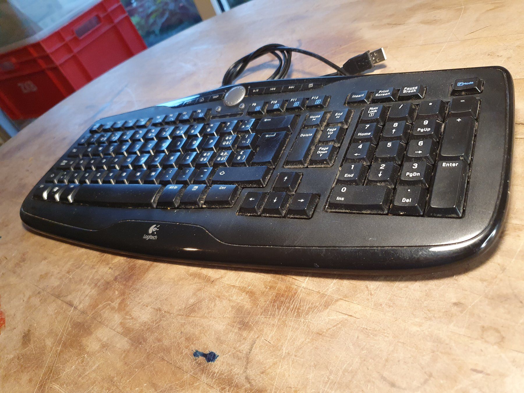 Claviers: Logitech Wired Keyboard – D'occasion à Zürich par loosebone 8