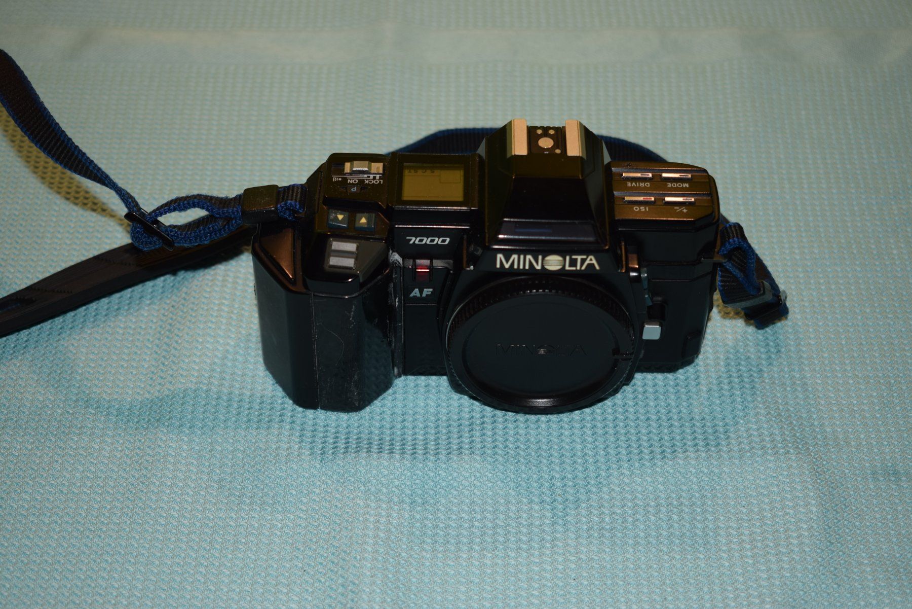 Minolta Kamera: Minolta 7000 AF mit Objektiv und Blitz – Gebraucht aus Oftringen von Pioneer1 1