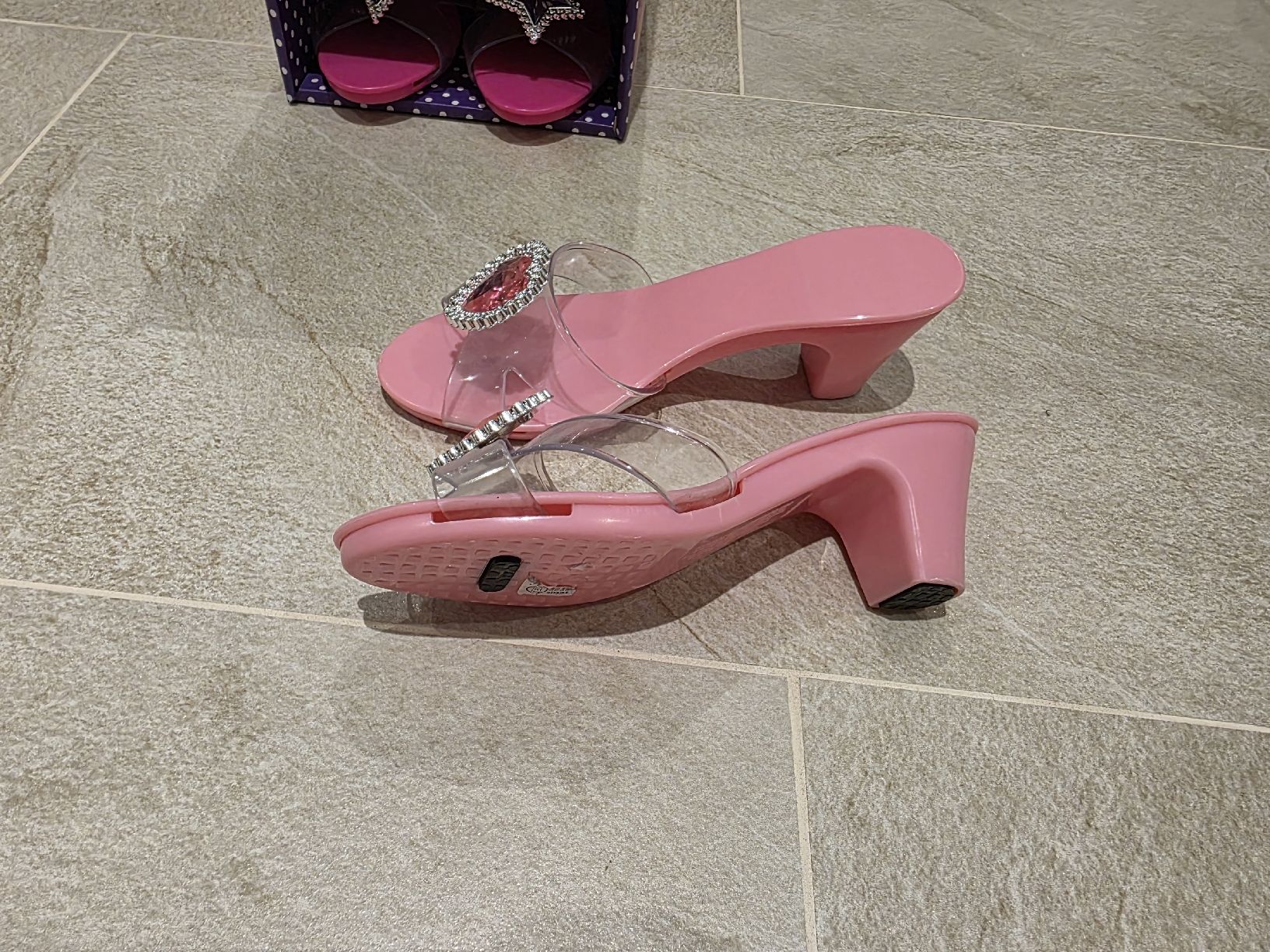 Die Perfekte Schuhwahl Fur Ihre Kleine Prinzessin Schuhe Kinder Madchen Ein Umfassender Guidefeed