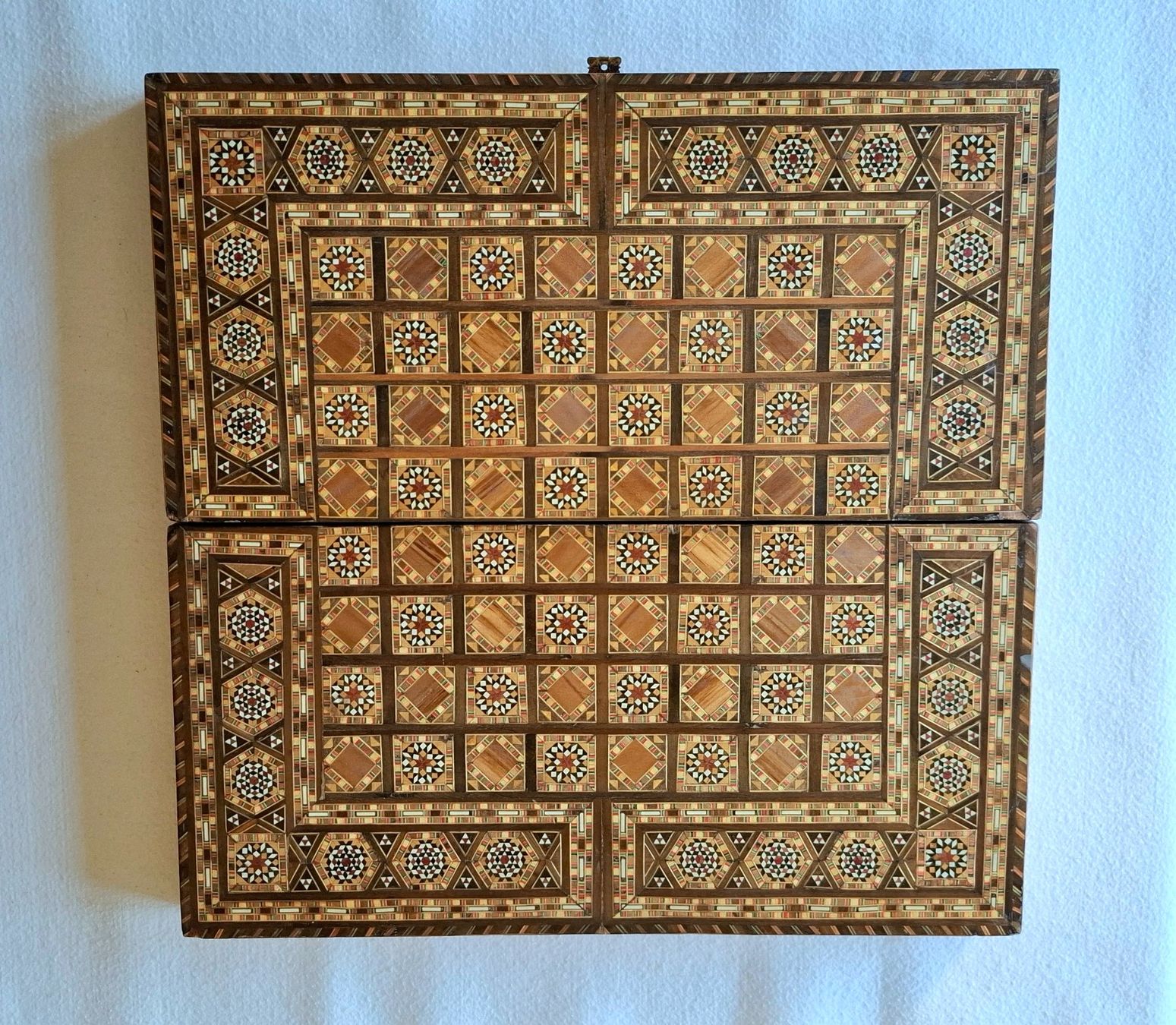 Jeux: VINTAGE BACKGAMMON / SCHACH KASSETTE, INTARSIEN – D'occasion à Grüningen par Kartensammler 2