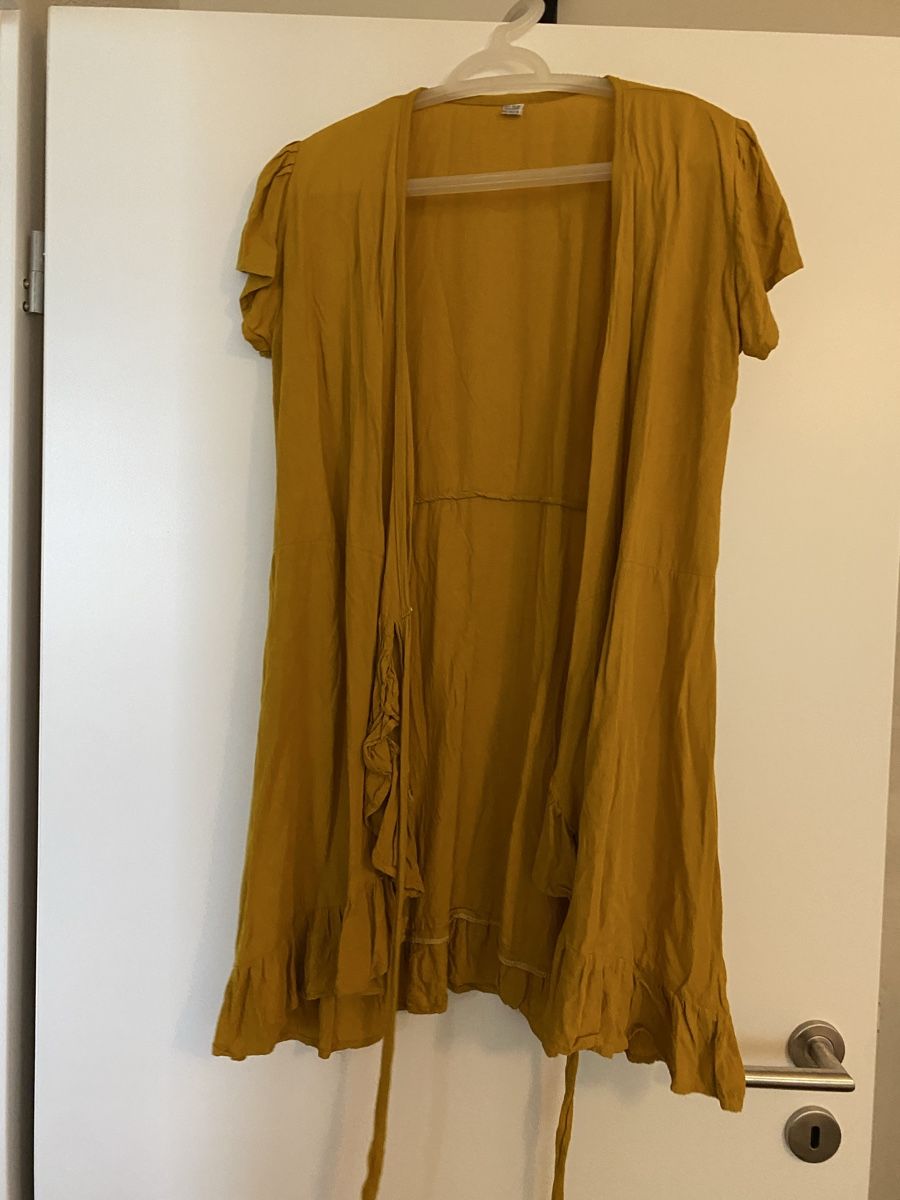 Vestiti: Senfgelbes Kleid – Usato da Luzern venduto da oli_6x2r