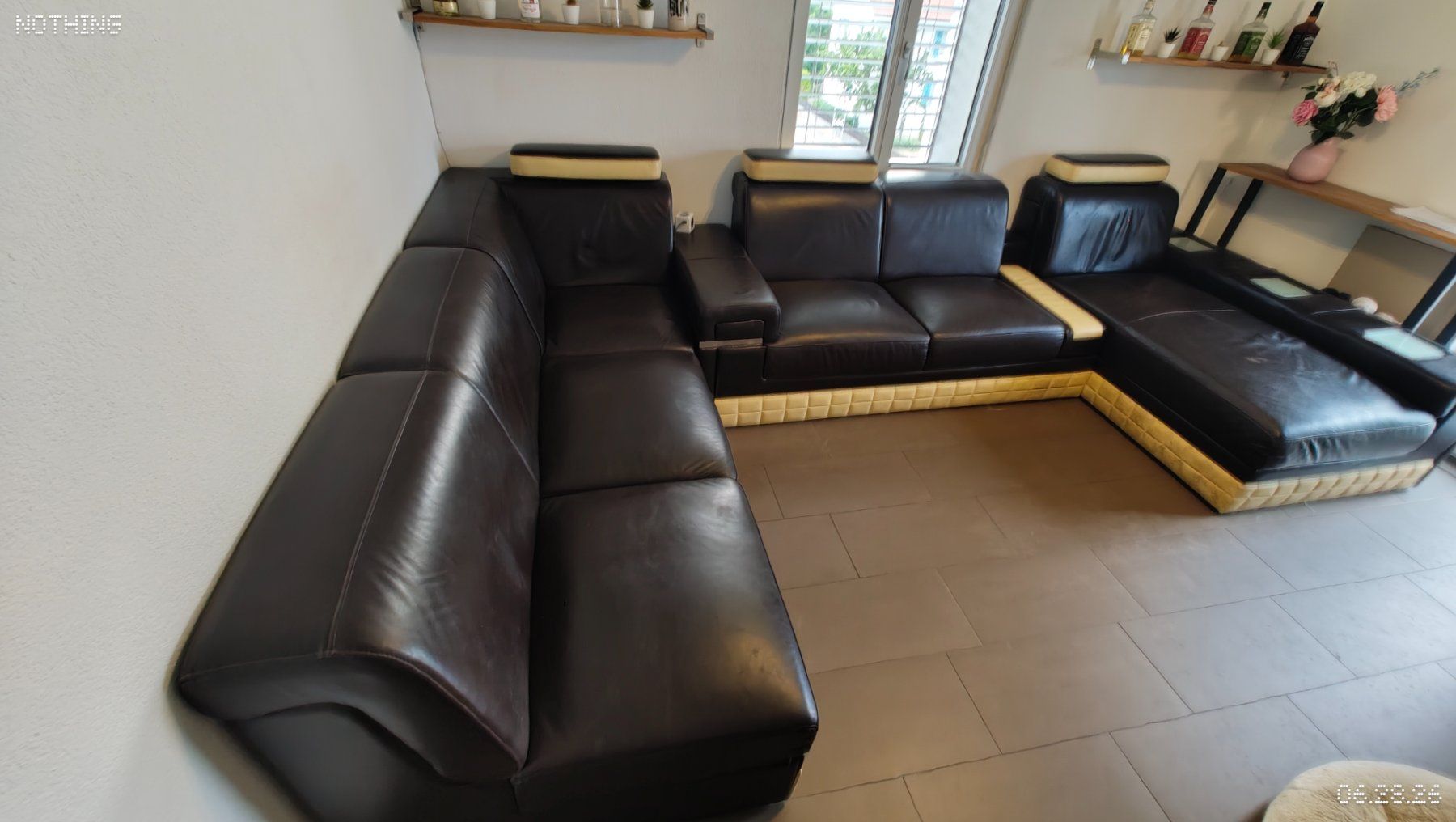Divani: Grosses Ledersofa – Usato da Hausen venduto da Tebbits 1
