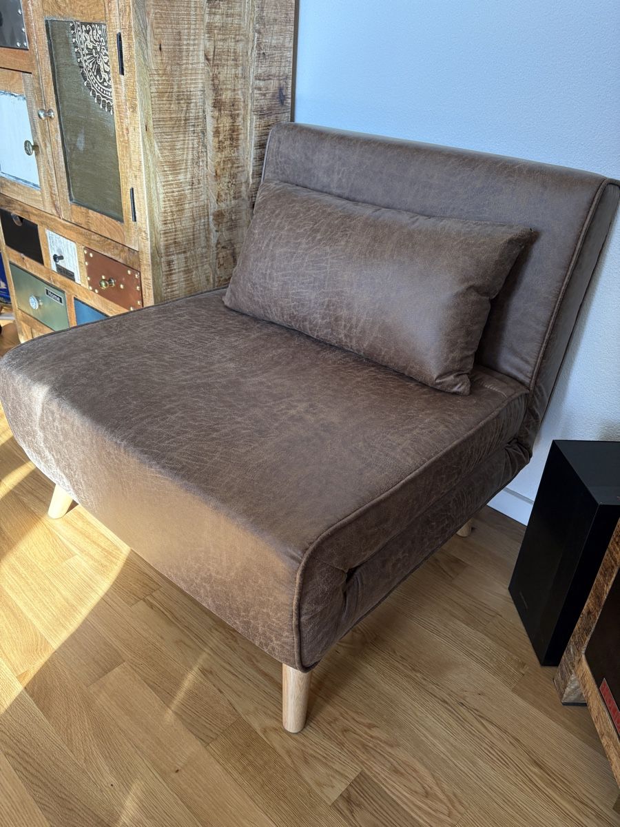 Sofas: Schlafsofa – Gebraucht aus Emmenbrücke von res_8kyl 1