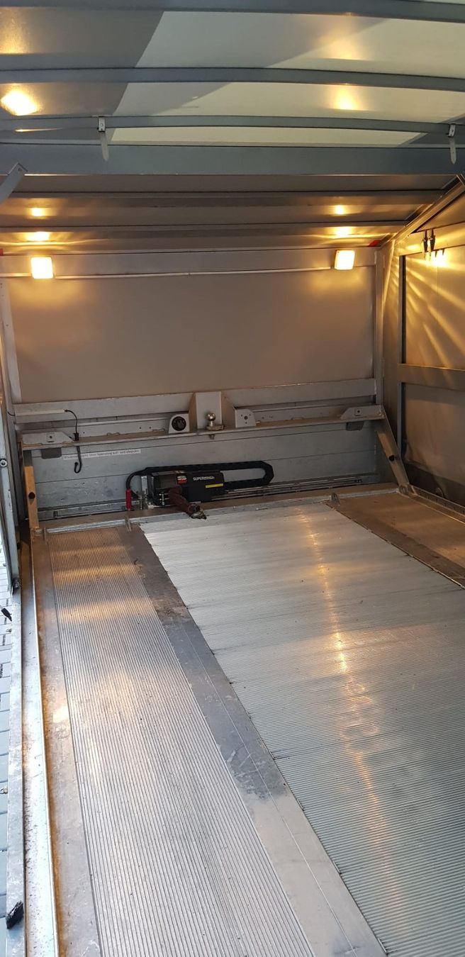 VW Autos: VW T5 Fitzel Autotransporter MFK März 2025 – D'occasion à Baar par rue_dwn8 1