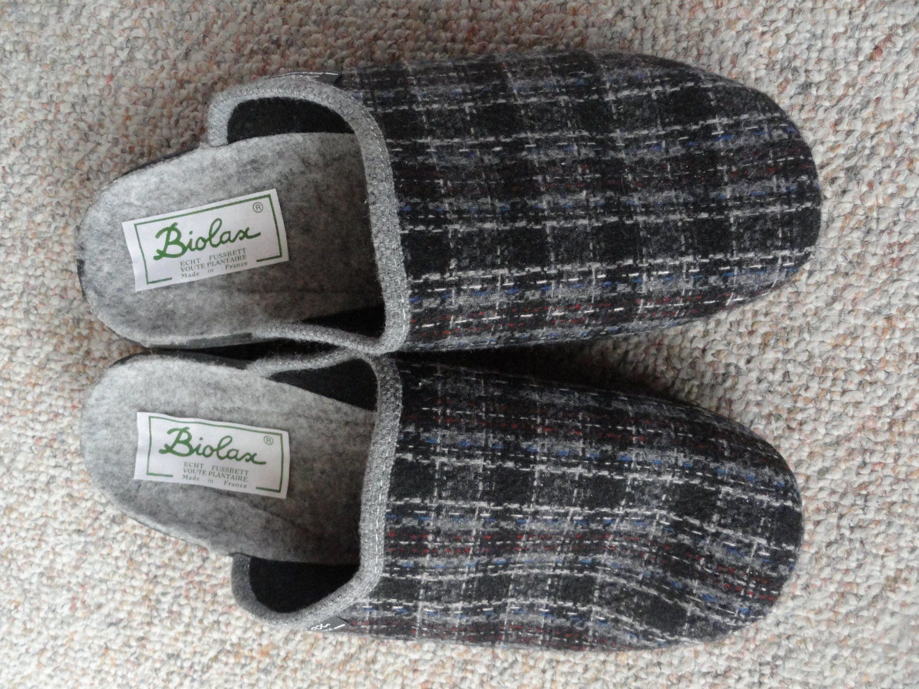 Herrenschuhe: Filzpantoffeln Grösse 44 neu – Gebraucht aus Ins von Baj 1