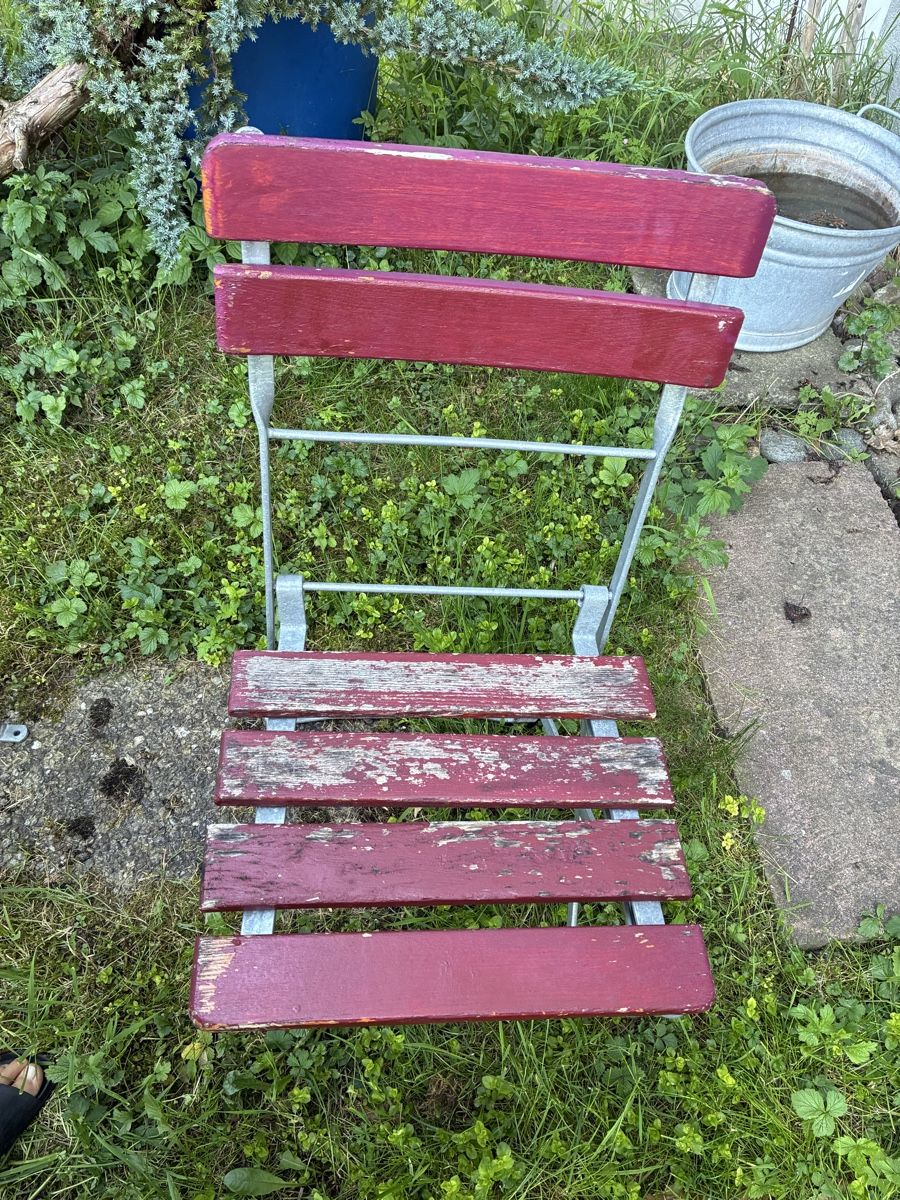Set di tavolo e panche: Holzgartentisch mit Stühlen – Usato da St. Gallen venduto da DePf 4