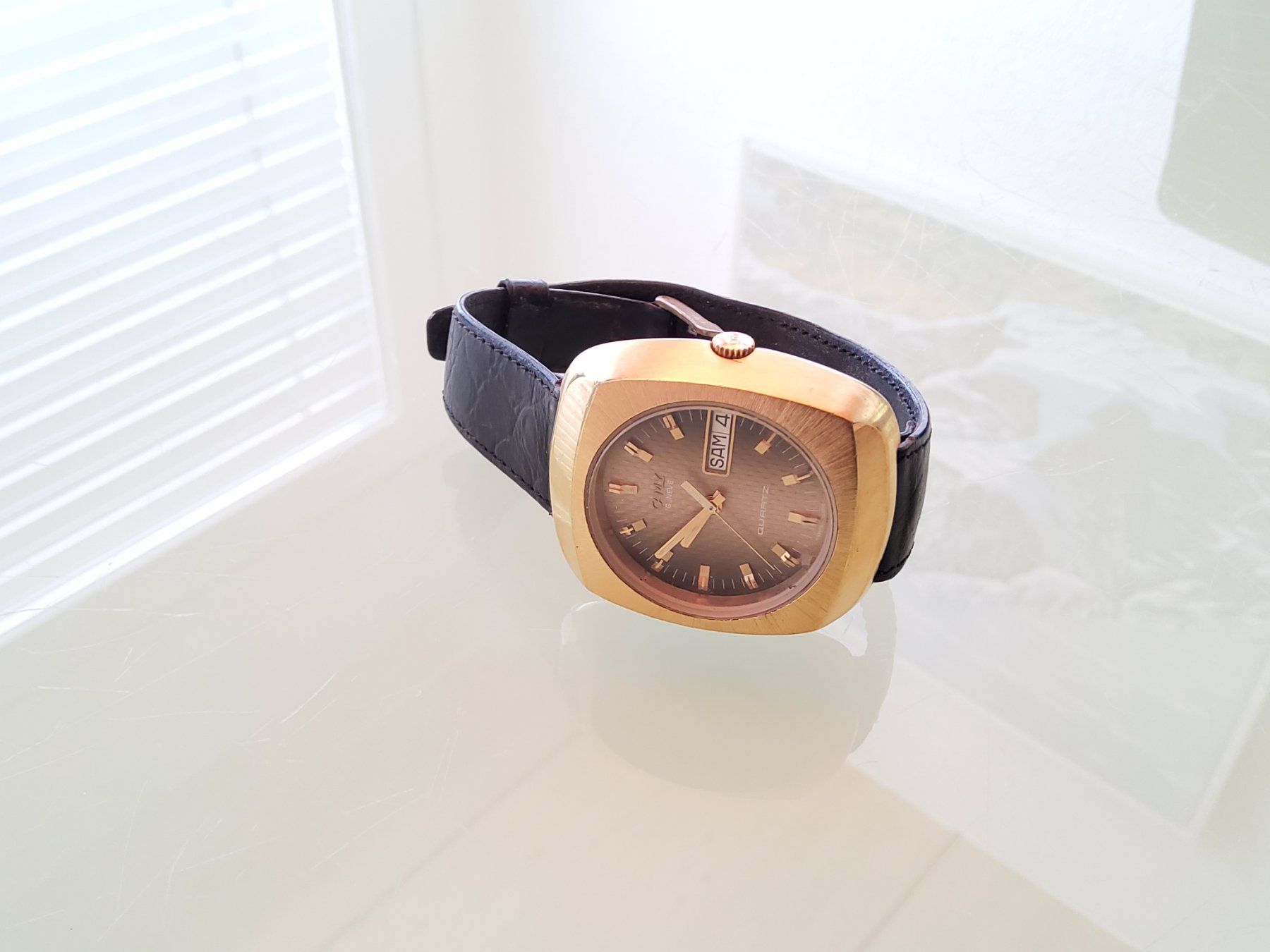 Montres: Montre bracelet Camy  – Défectueux à Malleray par Broc-Mo