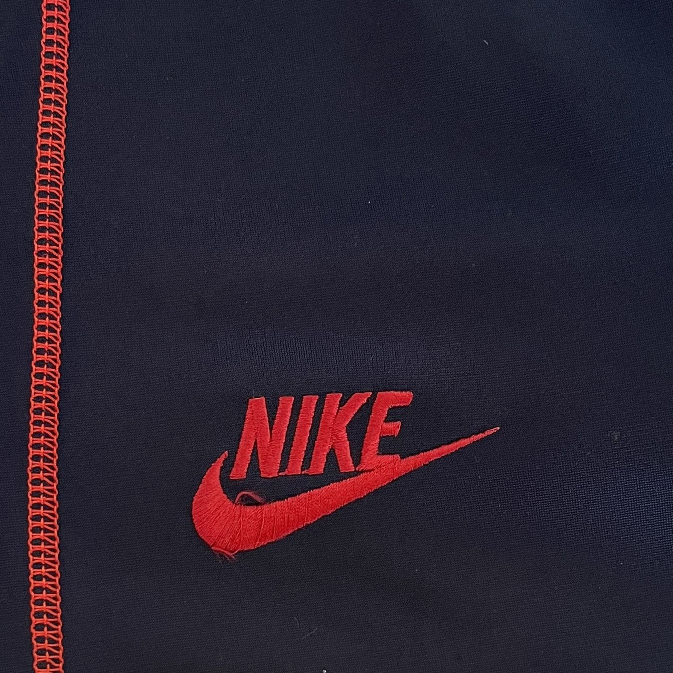 Nike Giacche: Vintage Nike Jacket (L) – Usato da Chamoson venduto da Sapoloshop 1