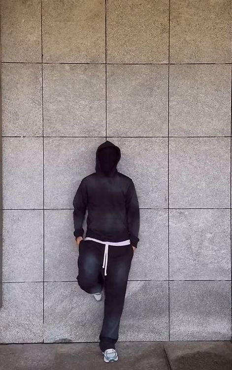 UrBasics Hoodie Schwarz (Gebraucht) in Bern für CHF 20 – nur Abholung ...