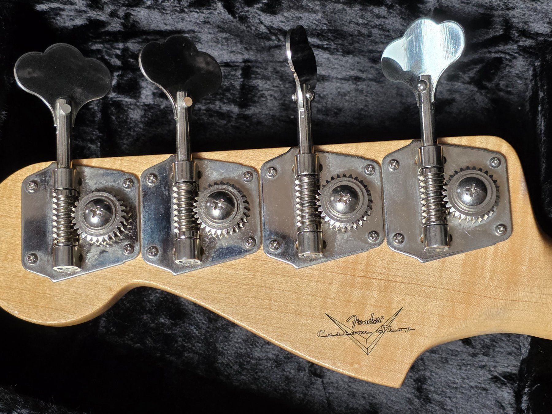 Strumenti musicali: Fender Jazz 64 NOS Custom Shop – Usato da La Chaux-de-Fonds venduto da smkelly 3