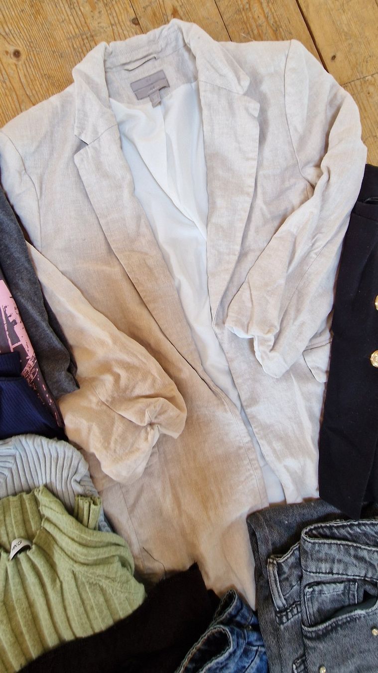 Lots de vêtements: Schönes Kleiderset Gr. S – D'occasion à Boniswil par Cfischer0 2
