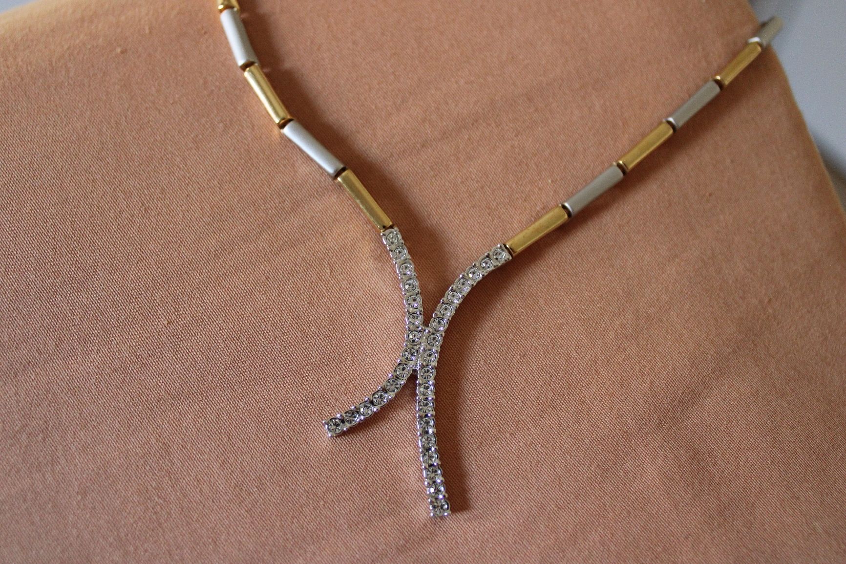 Catenine: Two toned Necklace, with Swarovski Crystals – Nuovo (secondo la descrizione) da Zürich venduto da nir_n9jc 3