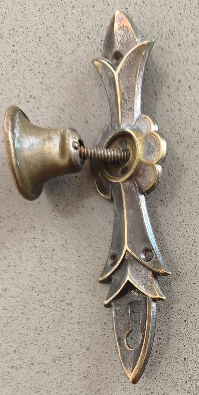 Quincaillerie: Jugendstil Türgriff aus Messing oder Bronze, defekt – D'occasion à Zürich par Tanteemma369 6