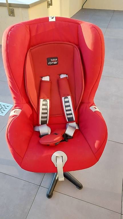 Britax Römer Seggiolini per auto: Auto-Kindersitz Röhm mit Isofix – Usato da Kleindöttingen venduto da calspan