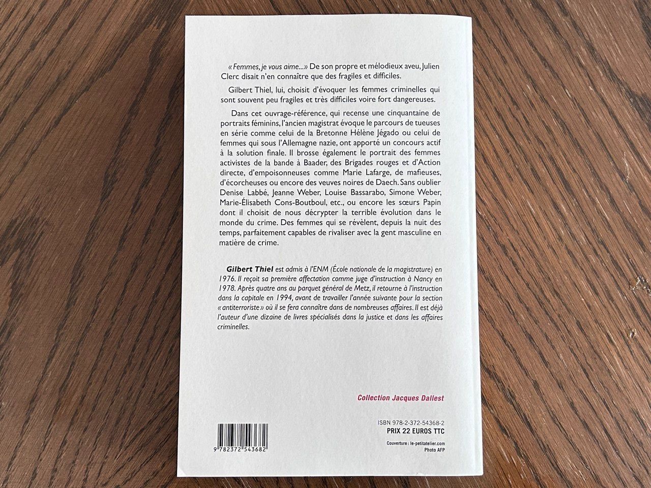 Livres: Libro "Femmes criminelles" di Gilbert Thiel – D'occasion à Giubiasco par LorisVale 1